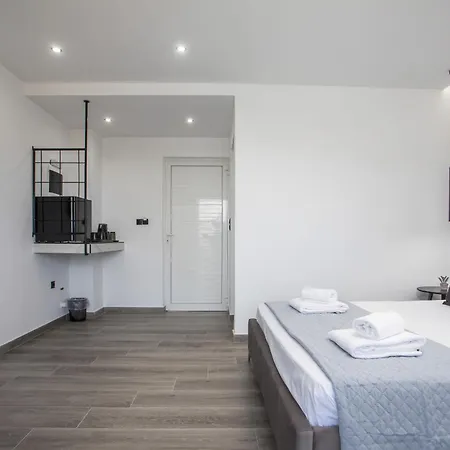 아파트호텔 Vickys 팔리라키