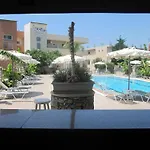 Aparthotel Vickys -