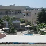 Vickys Rooms - Faliraki Aparthotel 3*