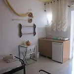Vickys Rooms - Faliraki Aparthotel 3*