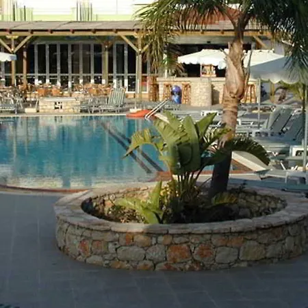 Vickys Faliraki Aparthotel 2*