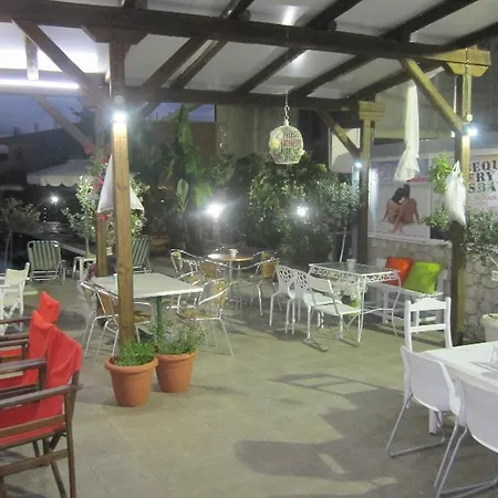 Vickys Faliraki Aparthotel Rhodes City