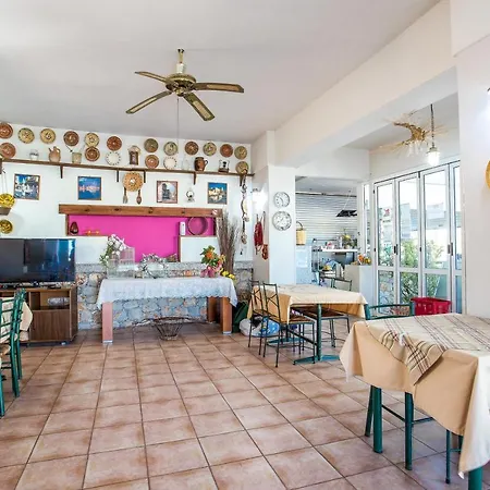 Aparthotel Vickys Faliraki Rhodes City